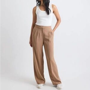 RW&CO Wide Leg High Rise Crepe trouser